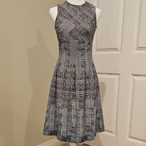 H&M Monochrome Patterned Midi Dress